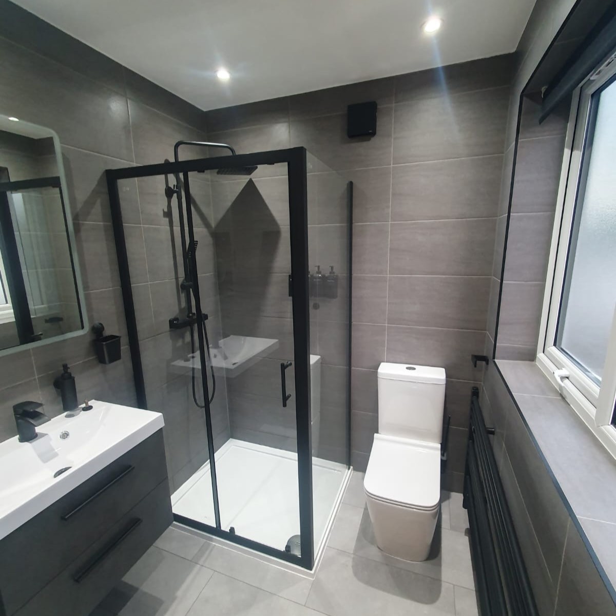 4d041397-c375-4c7b-8942-eb3b66831c02