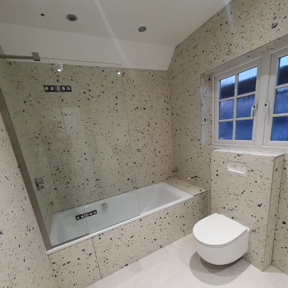 68eed055-6300-4513-bdae-7cd8eef68902